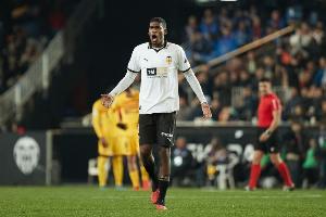 星空电竞平台-阿斯:瓦伦西亚接连卖走两中卫亚雷克和莫斯克拉,现球队急需引援