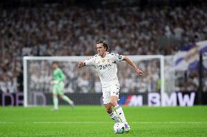 星空电竞官方网站-马卡:卡雷拉斯场均完成46.2次传球,是五大联赛排名第二的左后卫